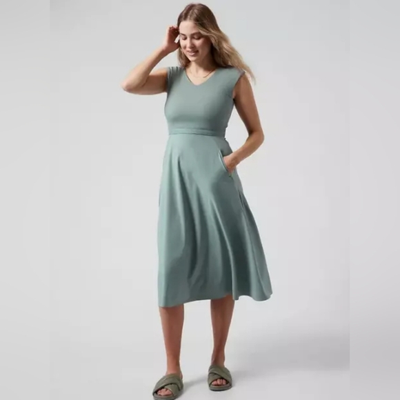 Athleta Dresses & Skirts - Athleta Ryder Midi Dress XL Sleeveless Cutout A-Line Minimalist Gray Blue Green